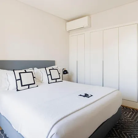 Апартаменты Chiado Square Apartments | Lisbon Best Apartments