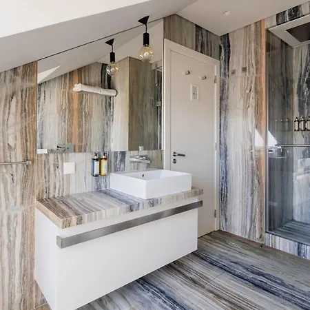 Chiado Square Apartments | Lisbon Best Apartments Apartment *