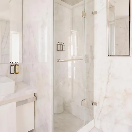 Apartment Chiado Square Apartments | Lisbon Best Apartments