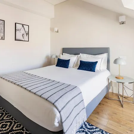 Chiado Square | Lissabon