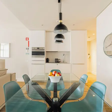 Chiado Square Apartments | Lisbon Best Apartments