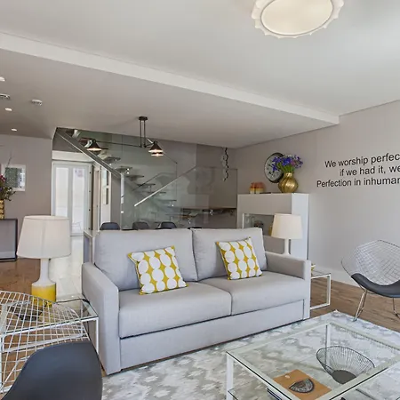 Chiado Square | * Lissabon